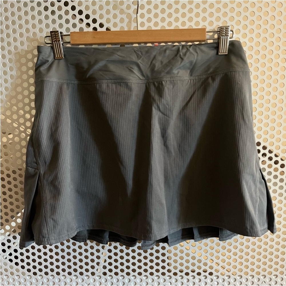 lululemon athletica Gray Mini Skirt